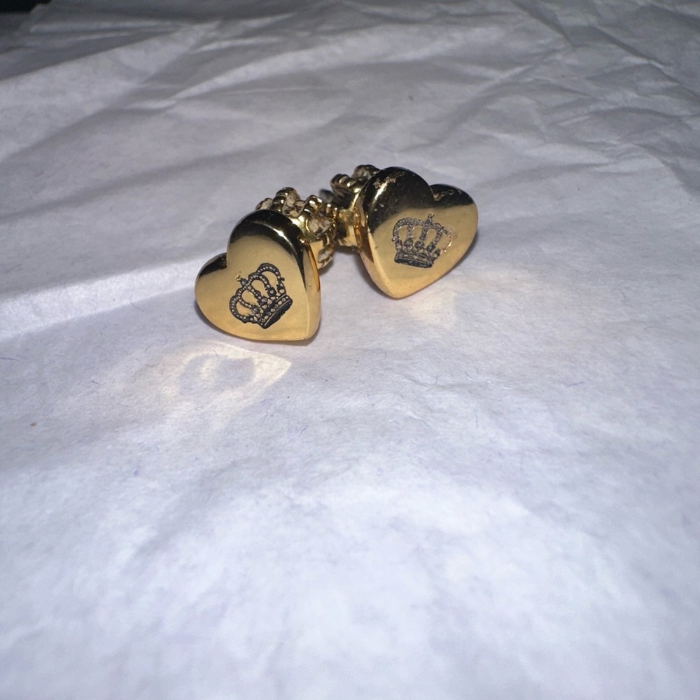 JC Gold Heart Crown Earrings